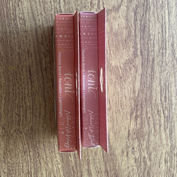 Ioni Lashes - Picture 3 of 3